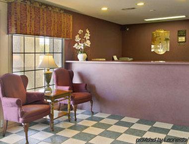Super 8 By Wyndham - Canton, Texas Motel